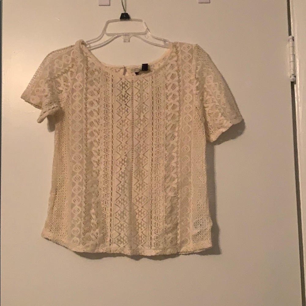 bRAND NEW American Eagle off white lace top